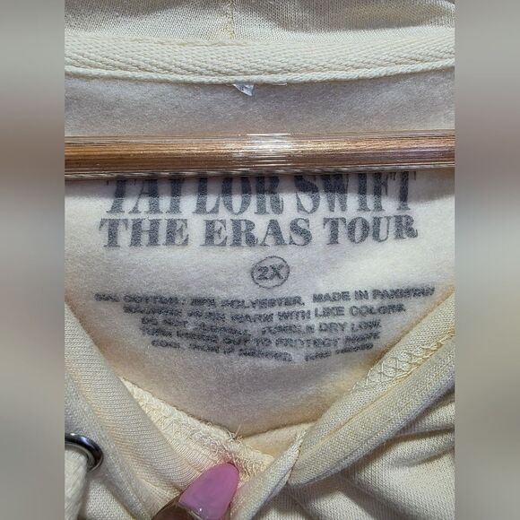 Swift Eras Tour Fearless Hand Heart Photo Hoodie Beige Cream Sz 2X Sweatshirt - Picture 6 of 9